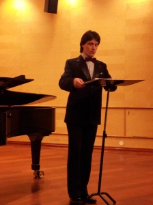 Larionov under en konsert i januar 2014